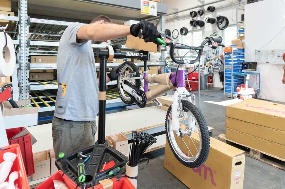 mechanic working in the warehouse